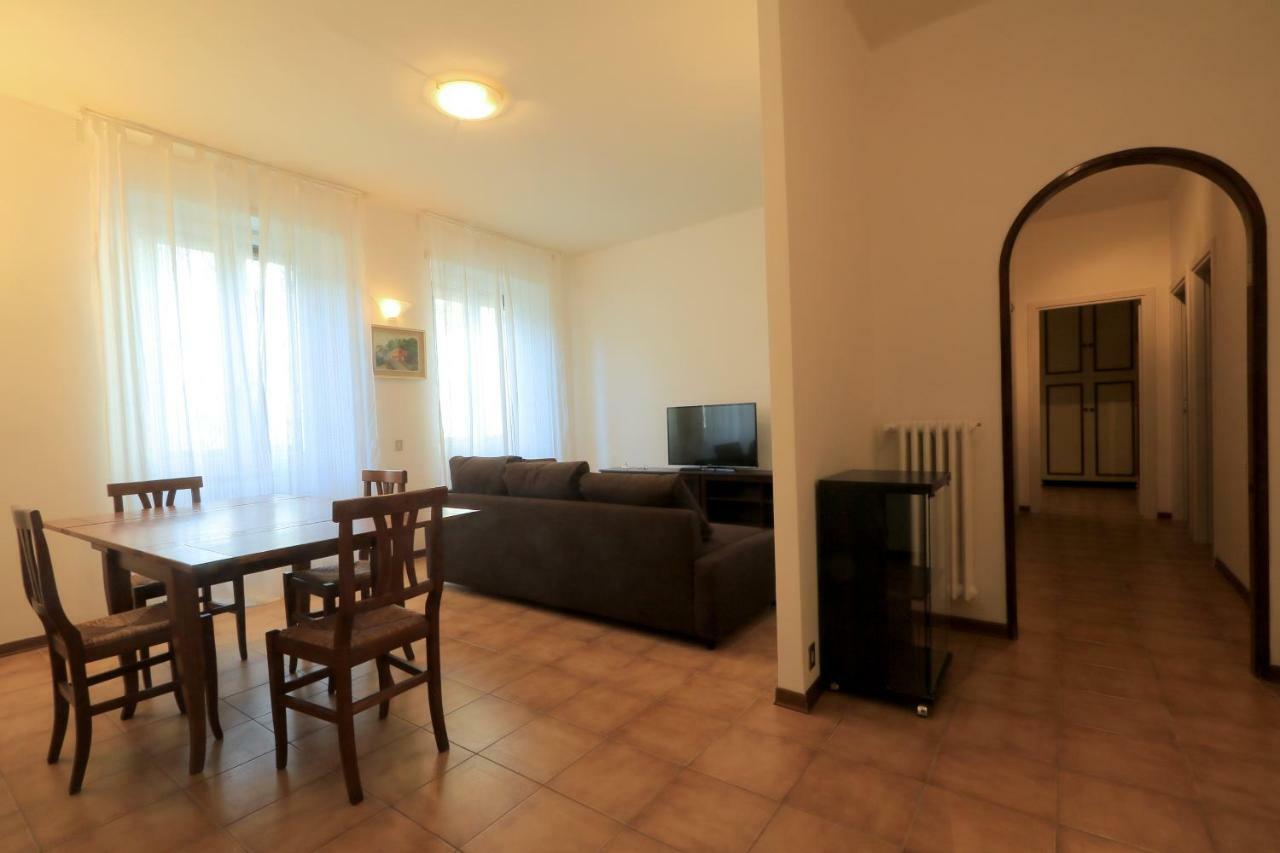 Accademia Apartment ลีวอร์โน ภายนอก รูปภาพ